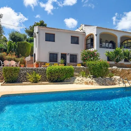 Villa Margarita - A Tranquil Oasis With Large Private Pool *