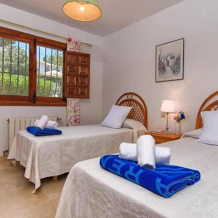 Margarita - A Tranquil Oasis With Large Private Pool Villa *