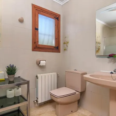 Margarita - A Tranquil Oasis With Large Private Pool Villa