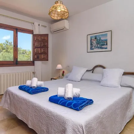 Margarita - A Tranquil Oasis With Large Private Pool Villa